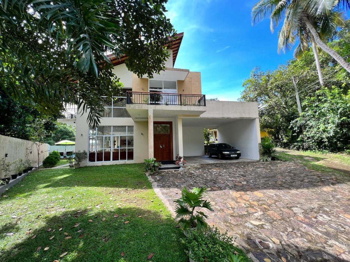Вилла Siri Tropical Retreat Хиккадува Экстерьер фото